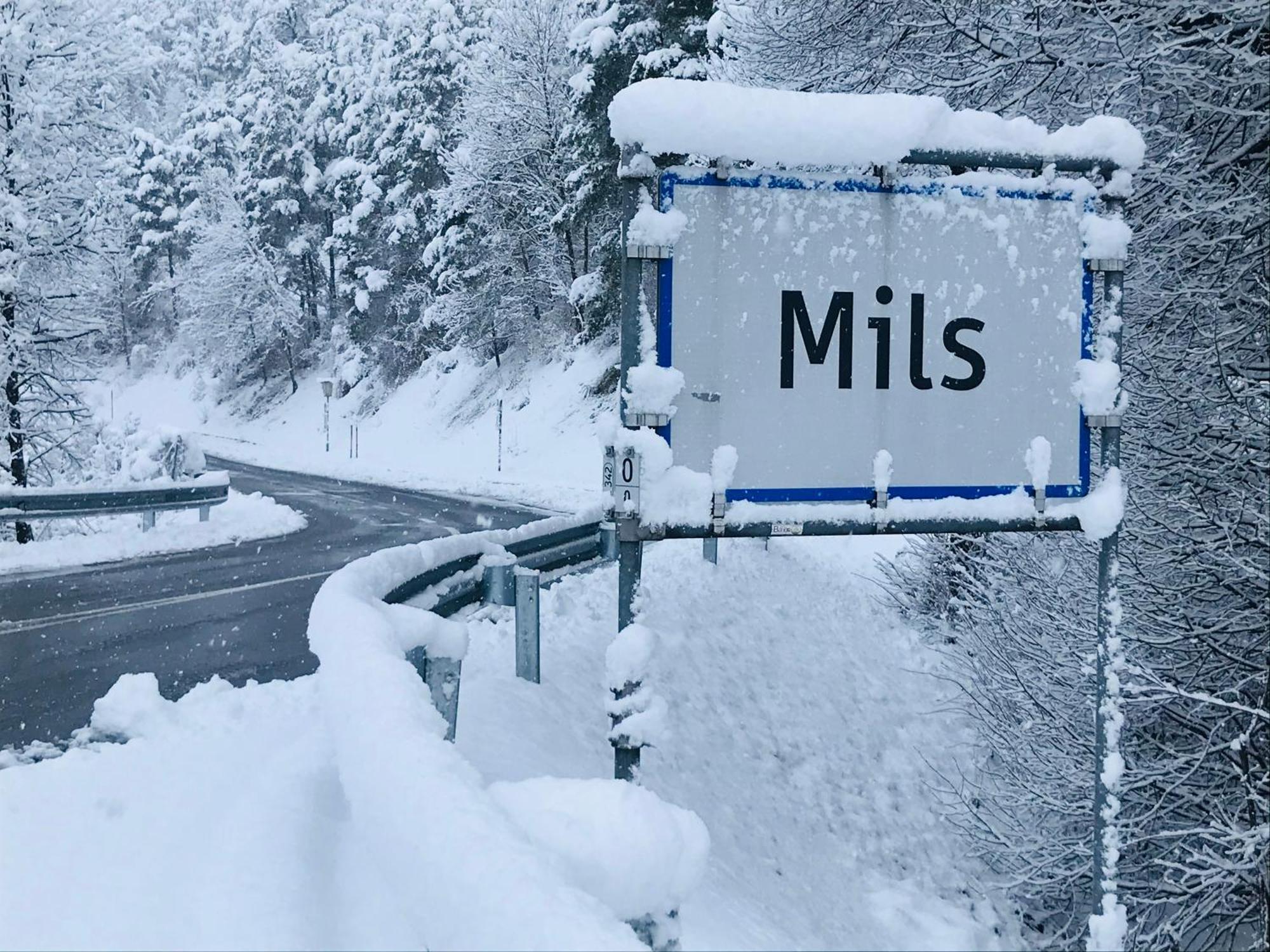 Apart Alp Line Appartement Mils bei Imst Buitenkant foto