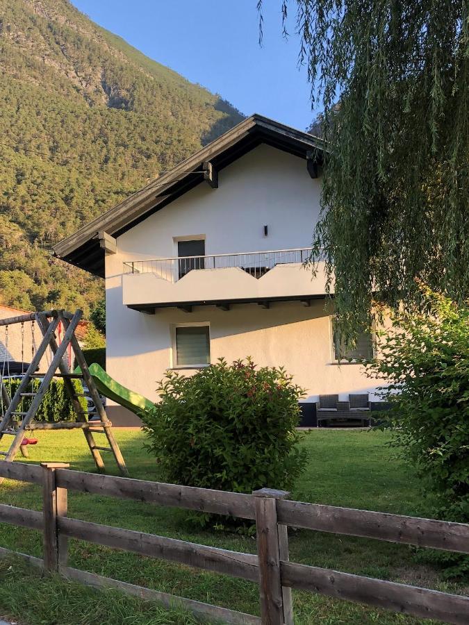 Apart Alp Line Appartement Mils bei Imst Buitenkant foto